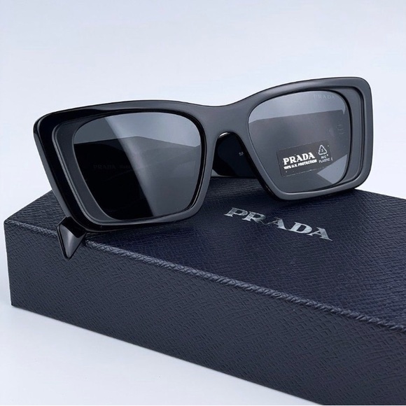 New - Prada PRO8YS 1AB5SO PR O8Y
Black Dark Gray Cat Eye
Unisex Sunglasses - Picture 2 of 12